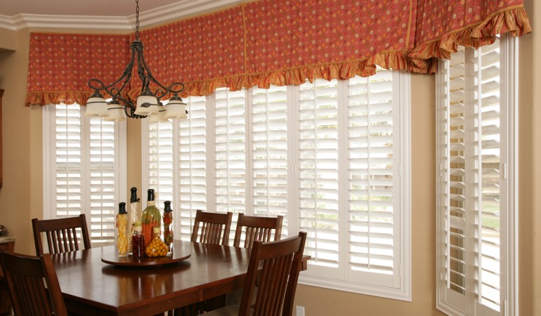 Plantation shutters in Jacksonville dining room.